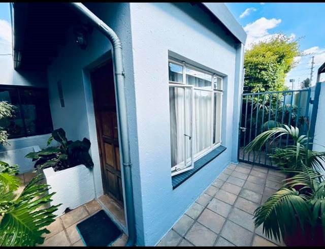 3 BEDROOM FREESTANDING FOR SALE IN BIRCHLEIGH